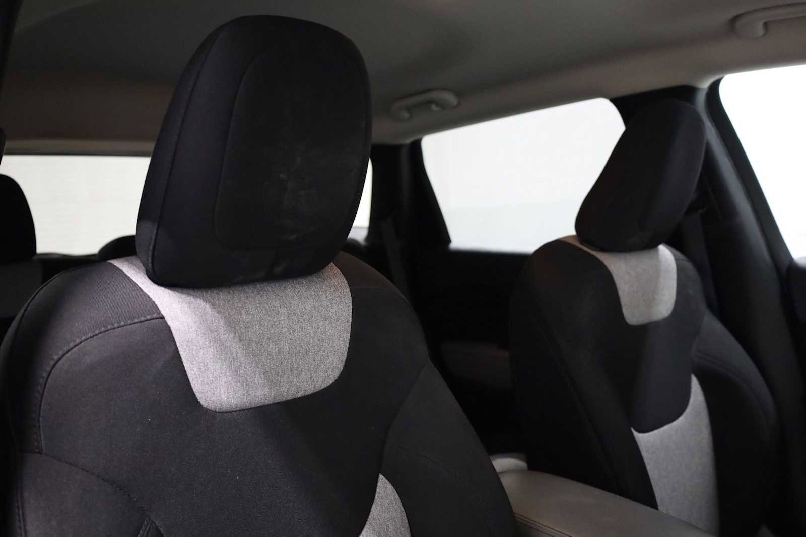 Used 2014 Jeep Cherokee Latitude image 19