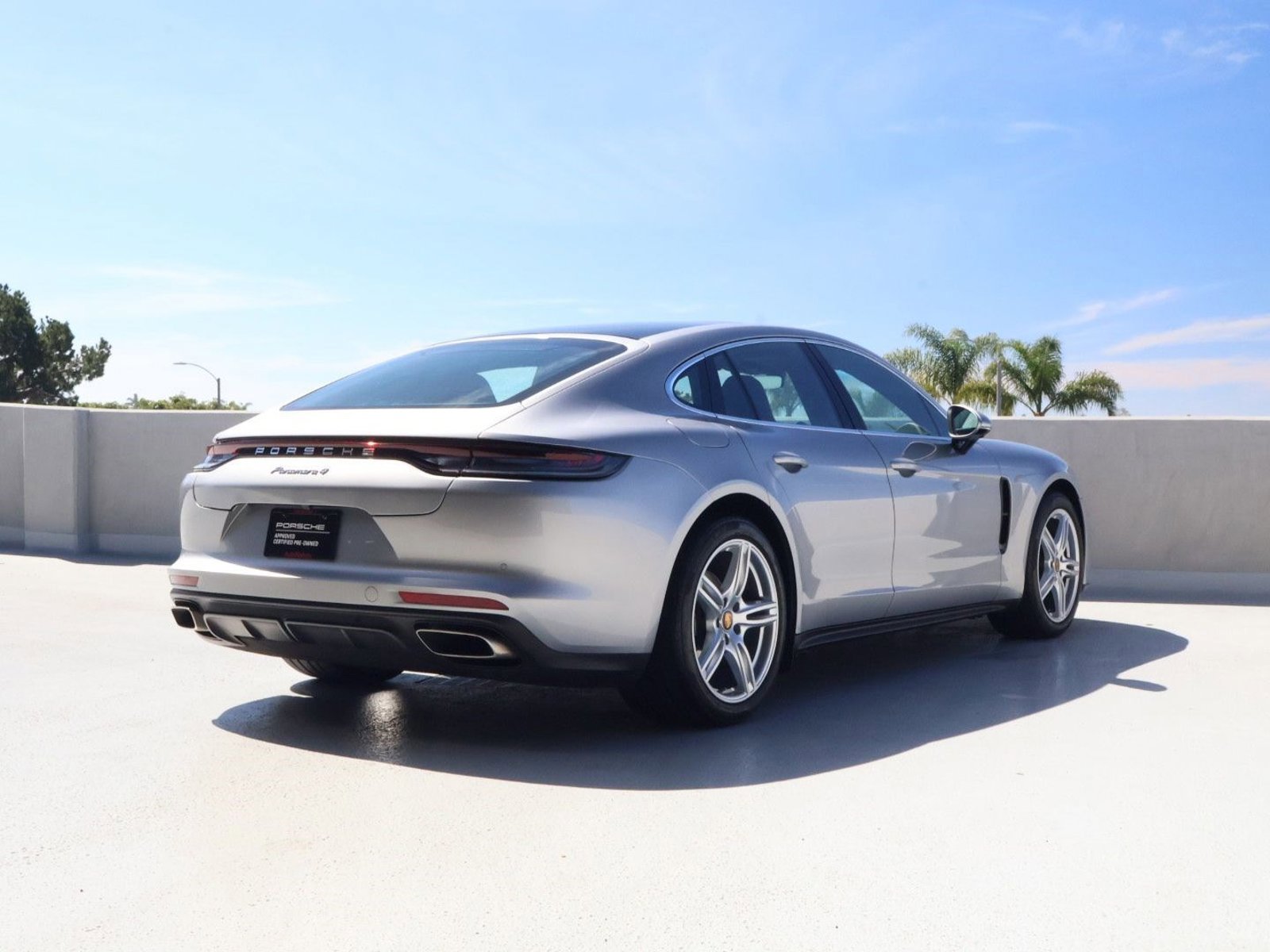 Certified 2023 Porsche Panamera 4 image 9