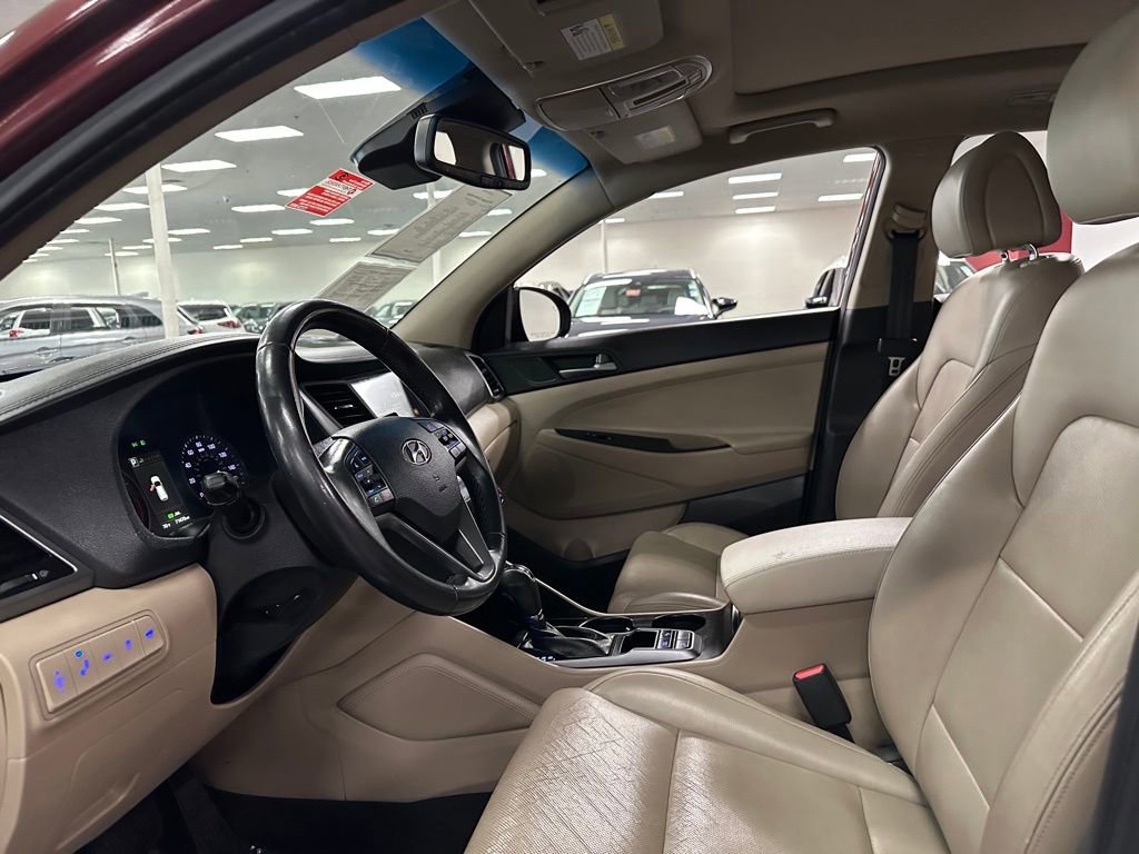 Used 2016 Hyundai Tucson Limited w/ Option Group 03 FWD image 15
