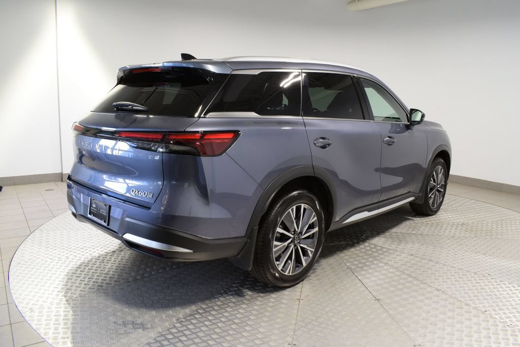 Certified 2026 INFINITI QX60 Luxe w/ Family Package AWD/4WD image 6