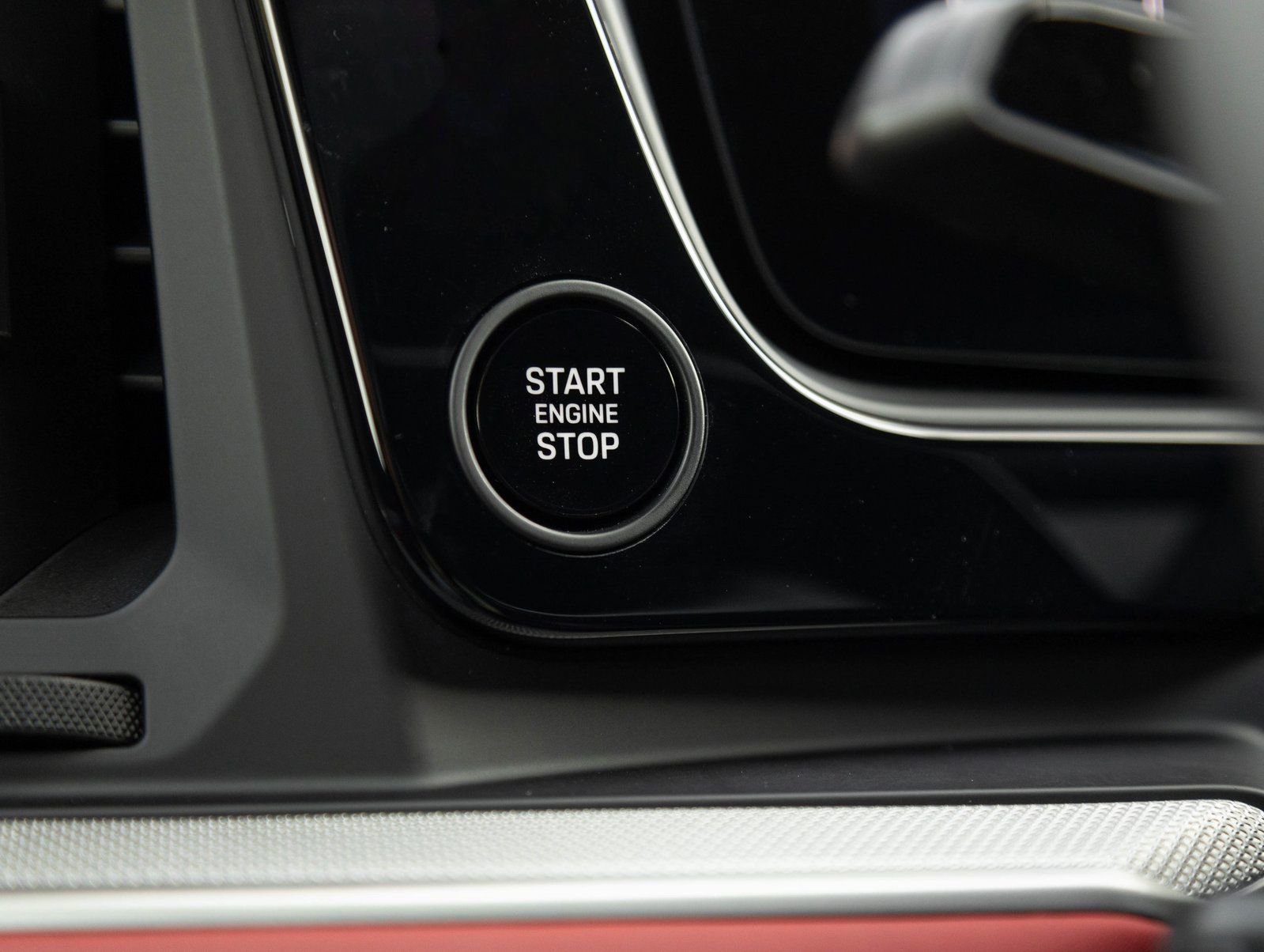 Certified 2026 Porsche Cayenne Coupe AWD/4WD image 17