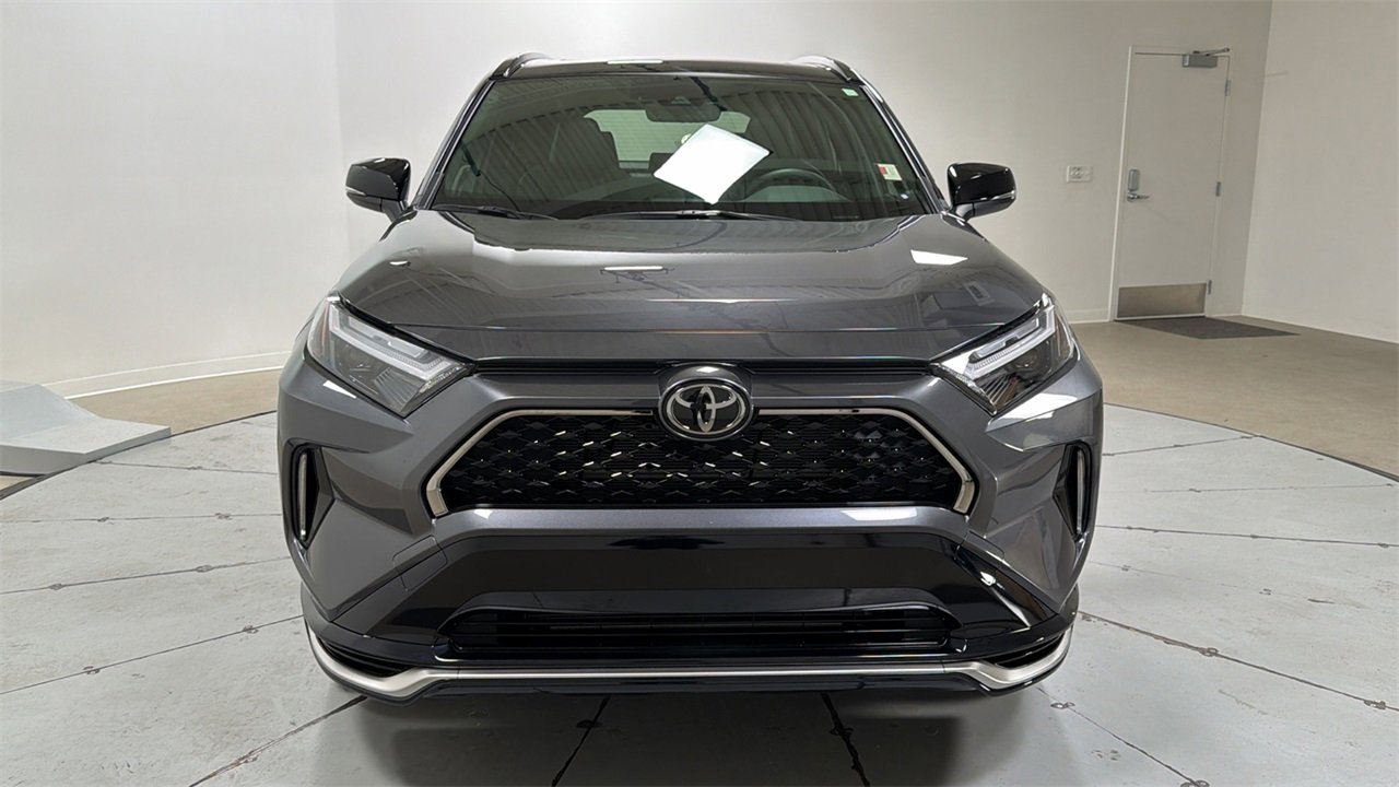 Used 2025 Toyota RAV4 XSE image 2