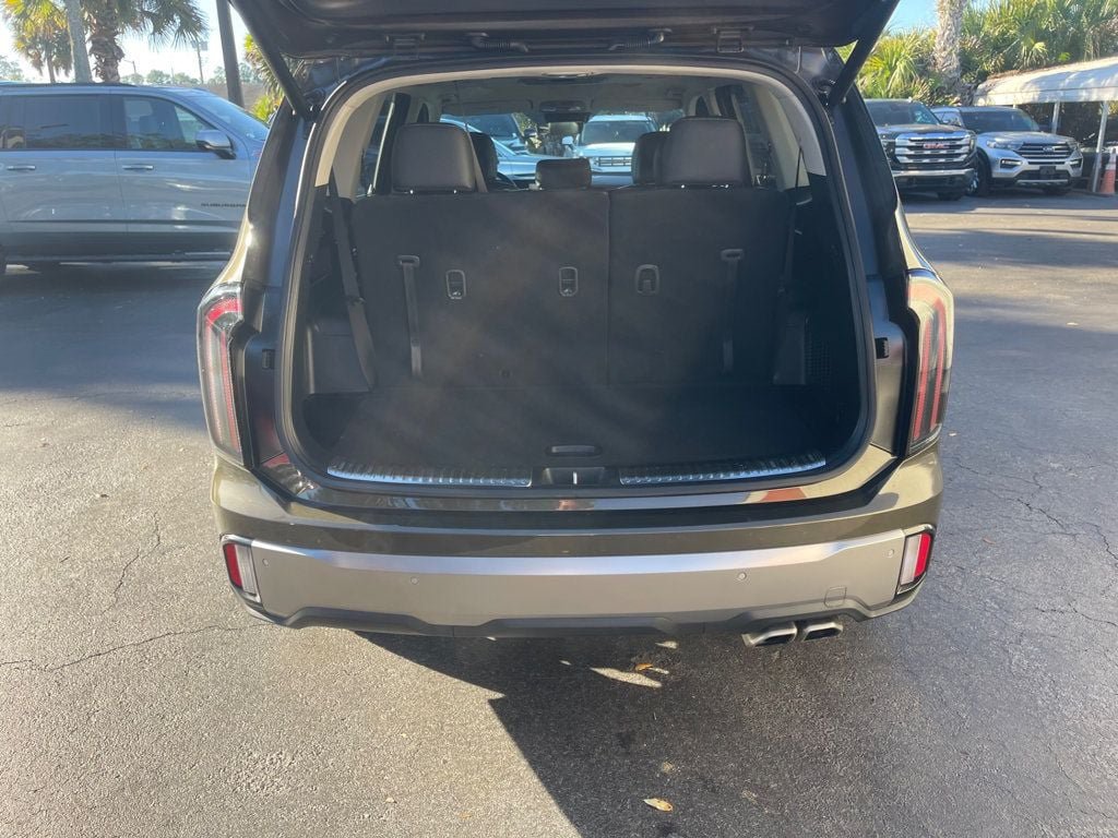 Used 2025 Kia Telluride SX FWD image 5