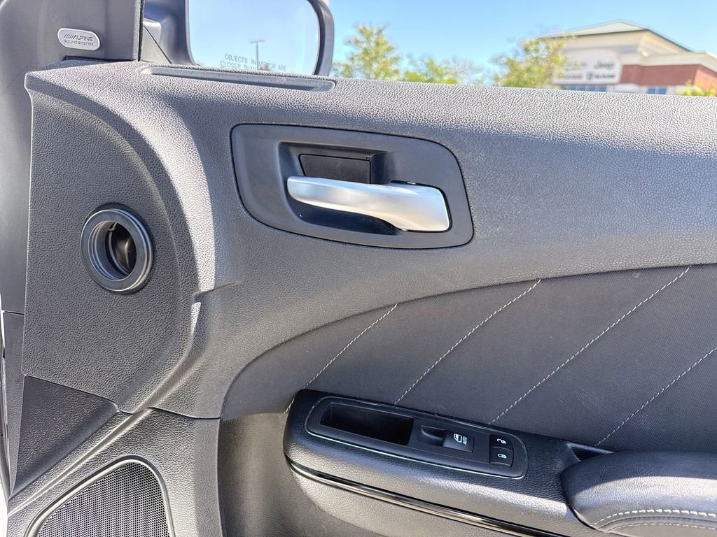 Used 2023 Dodge Charger SXT w/ Blacktop Package image 18