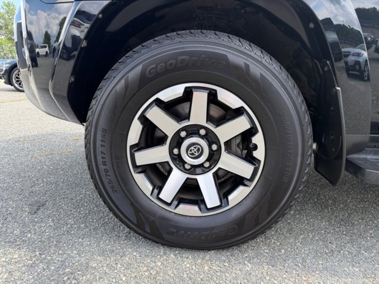 Used 2020 Toyota 4Runner TRD Off-Road Premium w/ Moonroof Package AWD/4WD image 7
