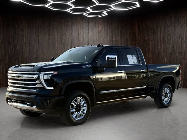 Used 2024 Chevrolet Silverado 2500 High Country w/ High Country Premium Package AWD/4WD image 4