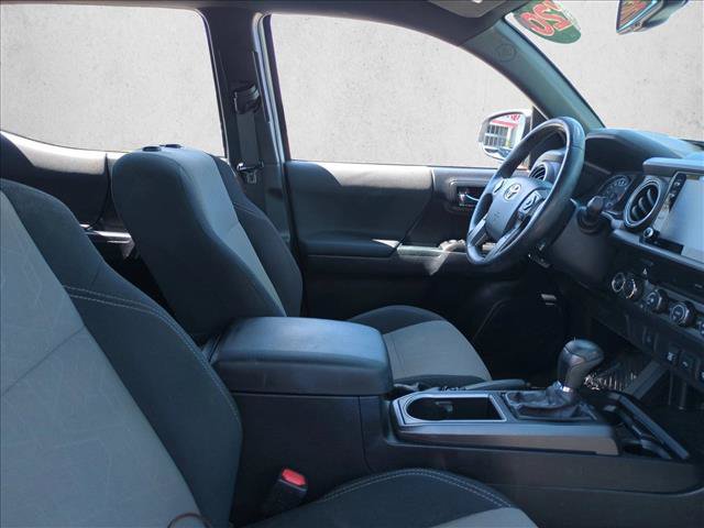 Certified 2020 Toyota Tacoma TRD Off-Road AWD/4WD image 19