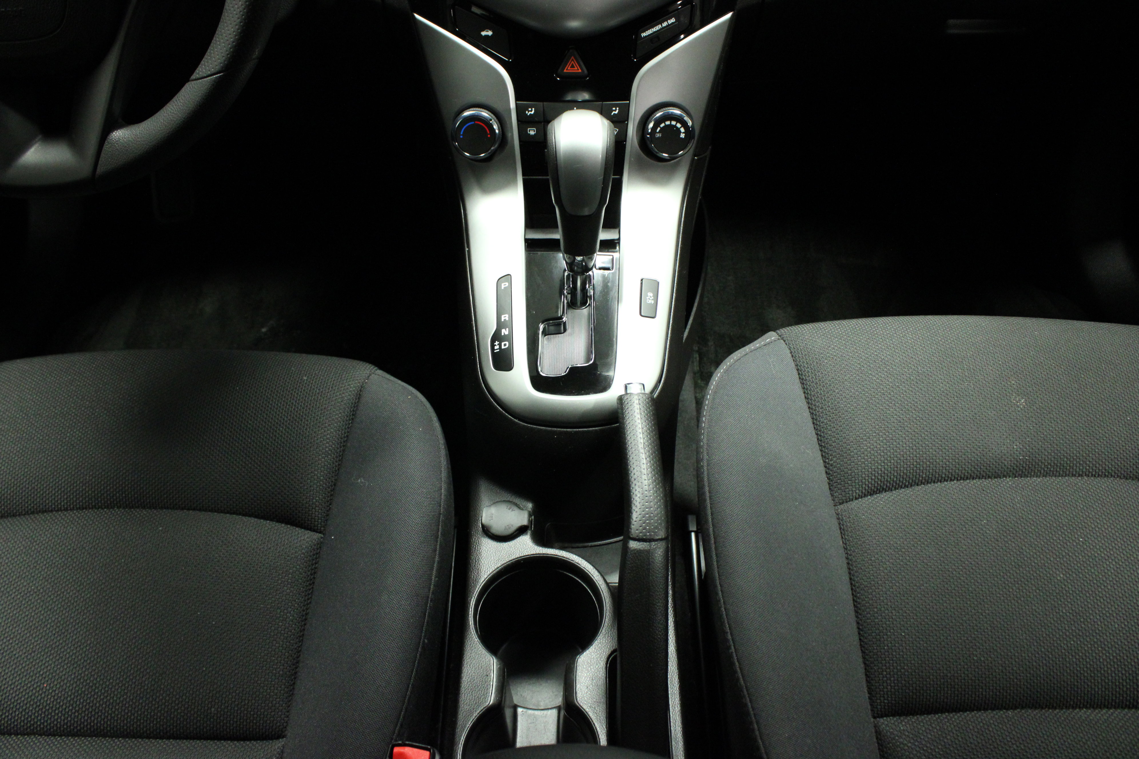 Used 2015 Chevrolet Cruze LT image 17