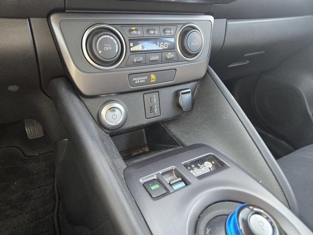Certified 2025 Nissan Leaf S FWD image 17