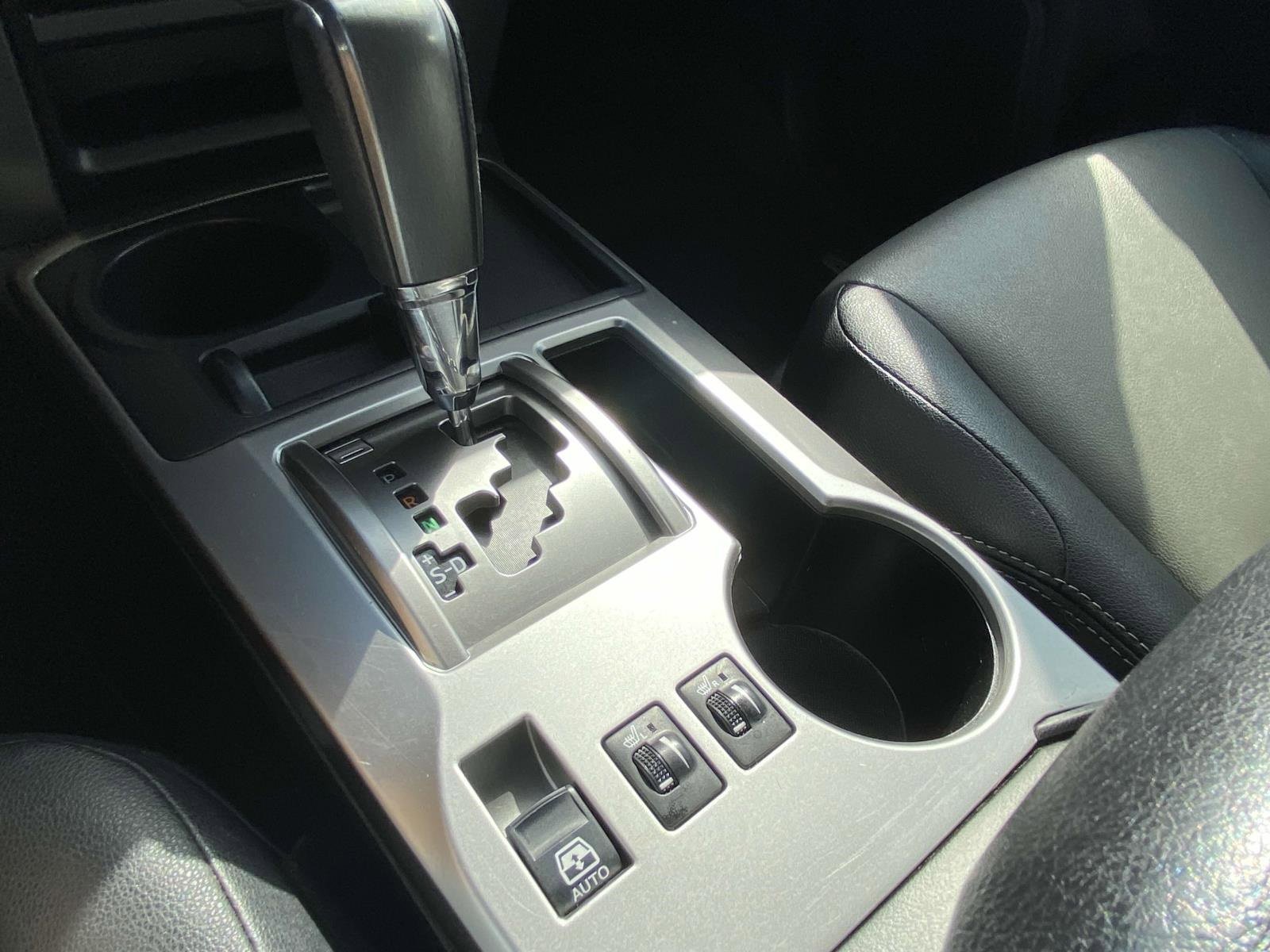 Used 2016 Toyota 4Runner SR5 Premium image 31