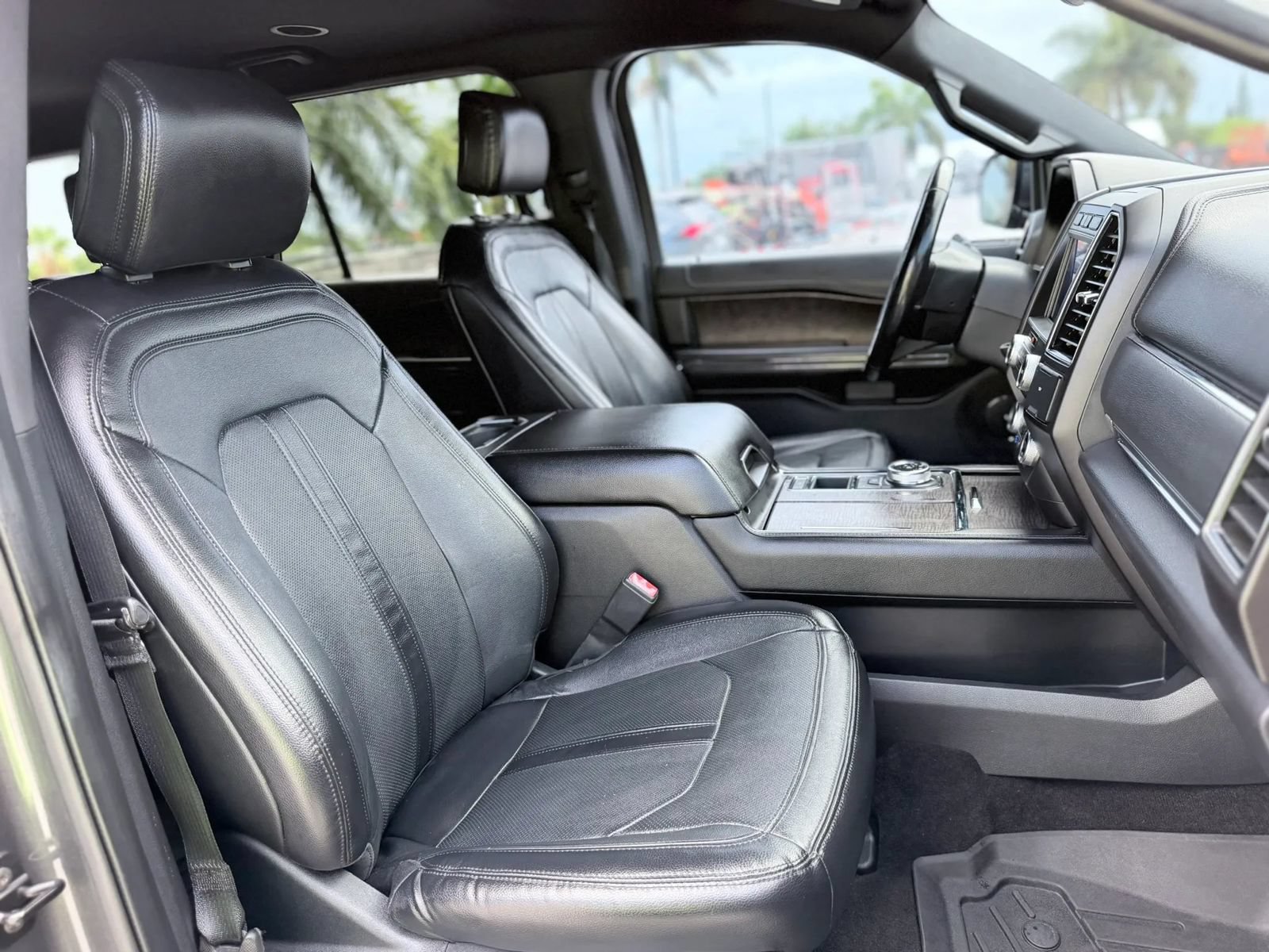 Used 2020 Ford Expedition Max Limited RWD image 37