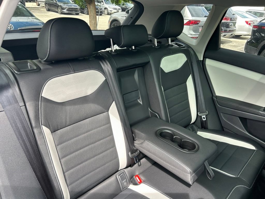 New 2026 Volkswagen Taos SEL AWD/4WD image 51