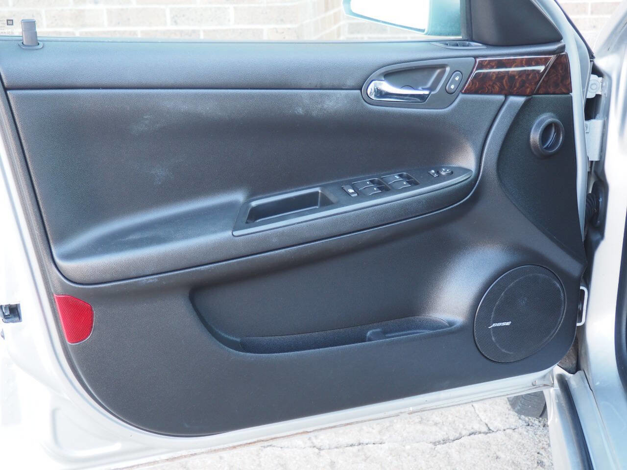 Used 2013 Chevrolet Impala LTZ image 9