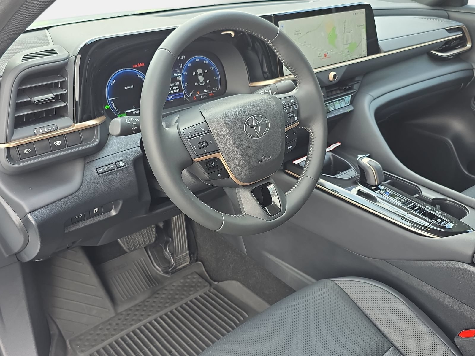 Used 2026 Toyota Crown AWD/4WD image 15