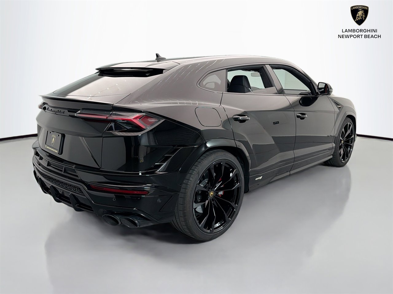 Used 2024 Lamborghini Urus S AWD/4WD image 7