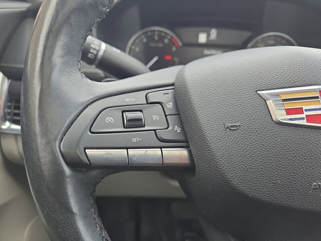 Used 2021 Cadillac XT4 Luxury w/ Cold Weather Package AWD/4WD image 20