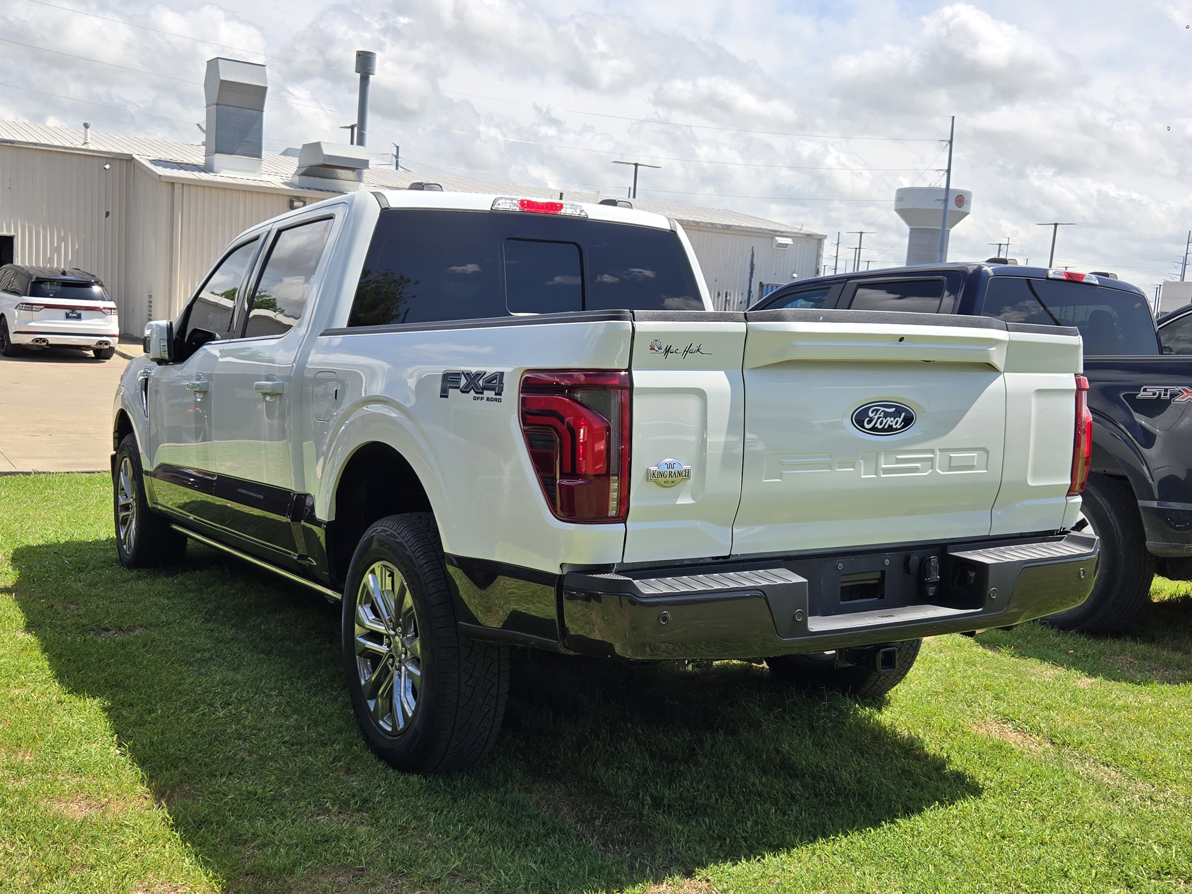 Used 2024 Ford F150 King Ranch w/ FX4 Off-Road Package image 6