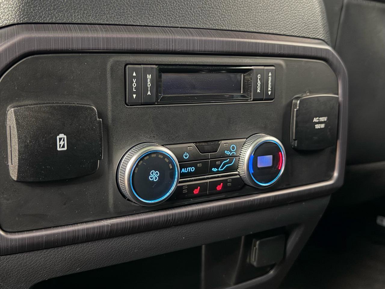 Used 2023 Ford Expedition Max Platinum AWD/4WD image 38