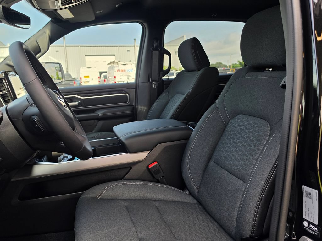 New 2026 RAM 1500 Big Horn AWD/4WD image 10