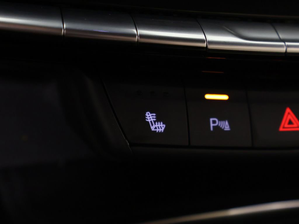 Used 2024 Cadillac XT4 Luxury image 52