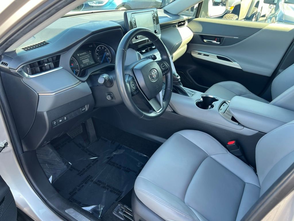 Used 2022 Toyota Venza XLE AWD/4WD image 11