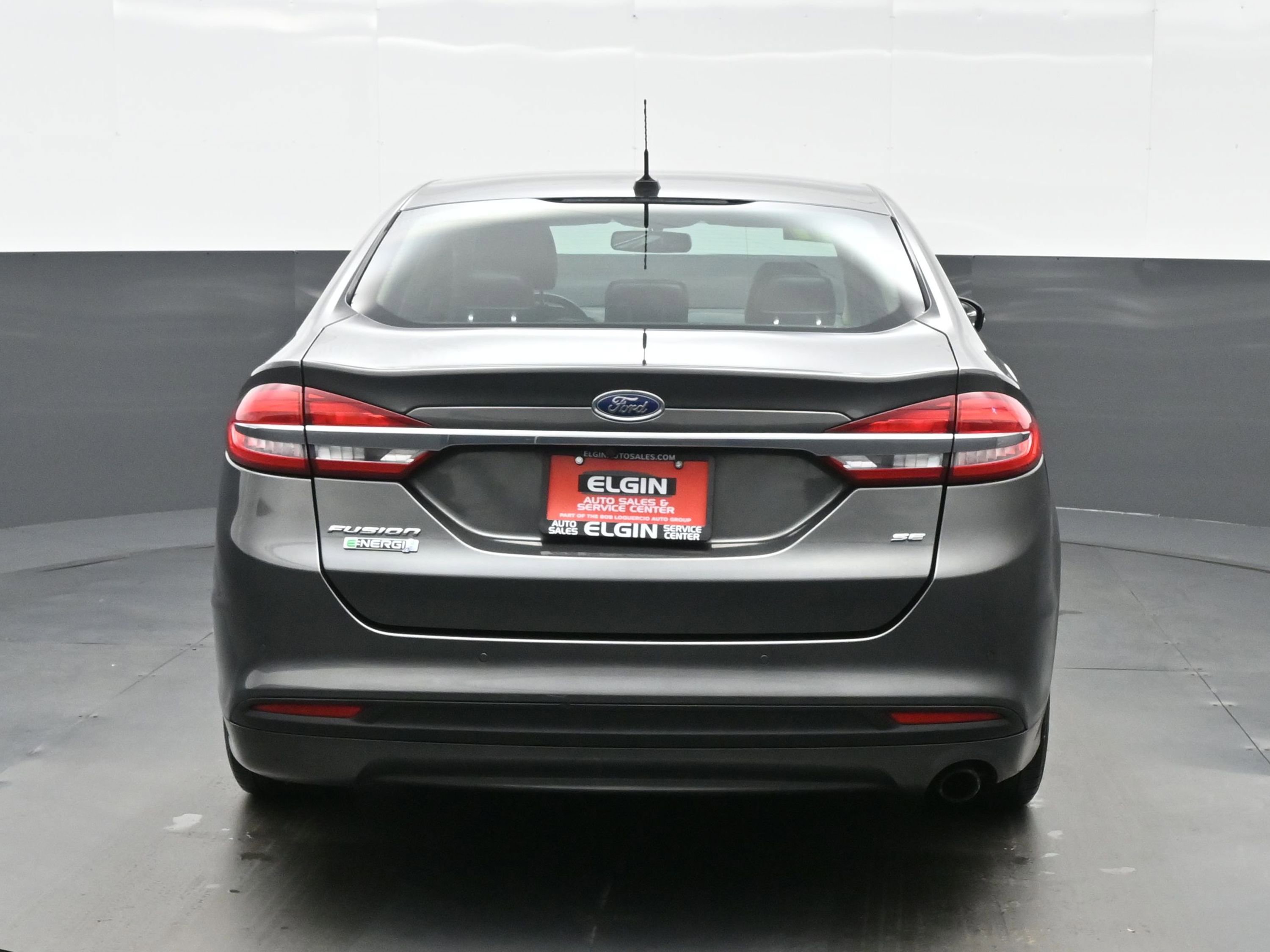Used 2017 Ford Fusion Energi SE image 5