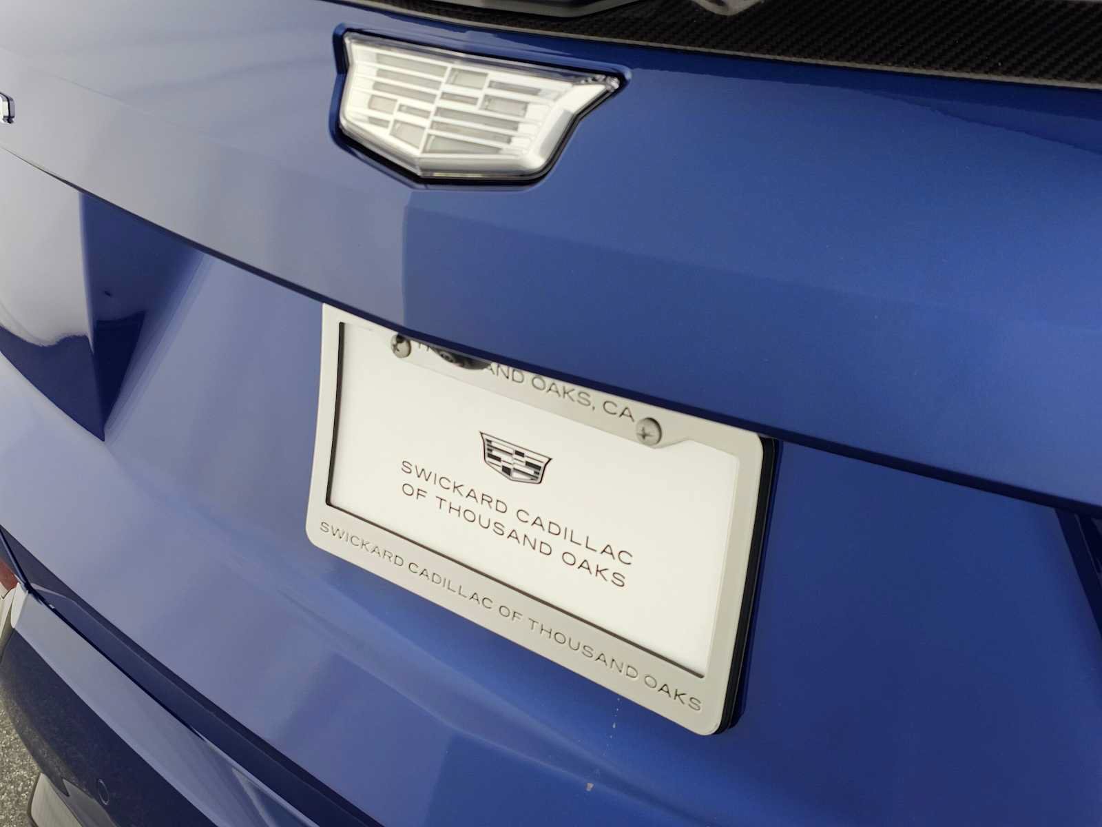 New 2027 Cadillac Optiq V w/ Deep Ocean Design Edition AWD/4WD image 13