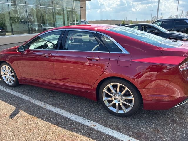 Used 2014 Lincoln MKZ AWD w/ Equipment Group 102A Reserve image 2