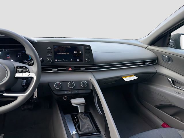 New 2026 Hyundai Elantra SE image 22