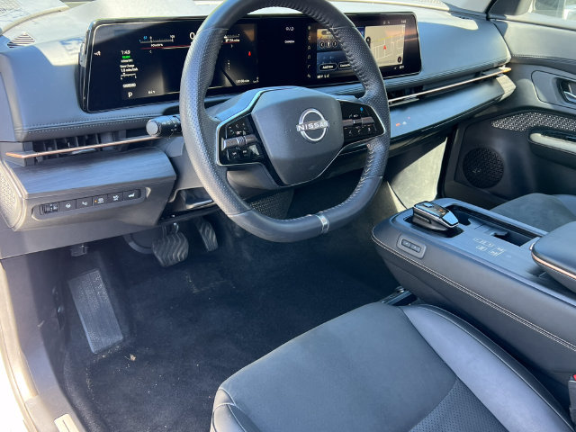 Used 2024 Nissan Ariya AWD image 18