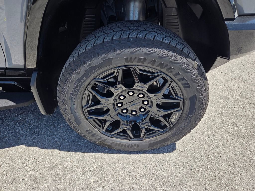 Certified 2024 GMC Hummer EV 2X AWD/4WD image 19