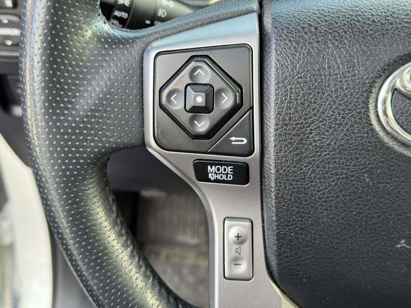 Used 2018 Toyota 4Runner Limited AWD/4WD image 20