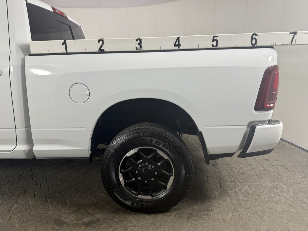 Used 2026 RAM 2500 Laramie AWD/4WD image 5