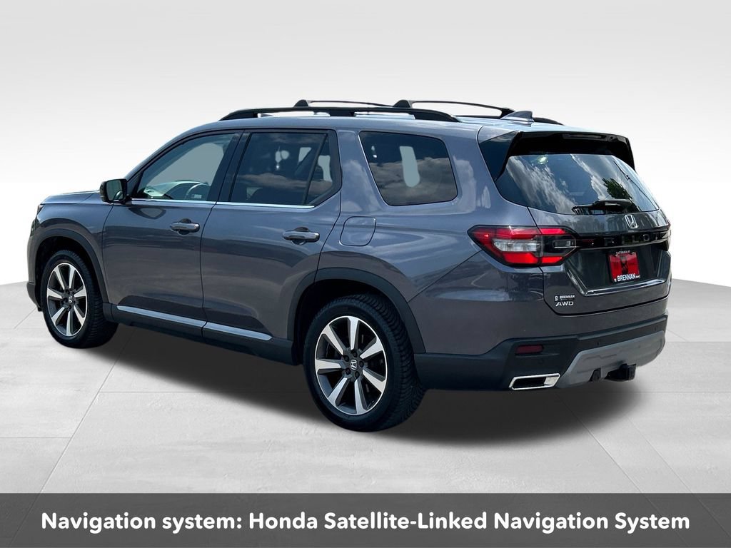 Used 2024 Honda Pilot Elite image 3