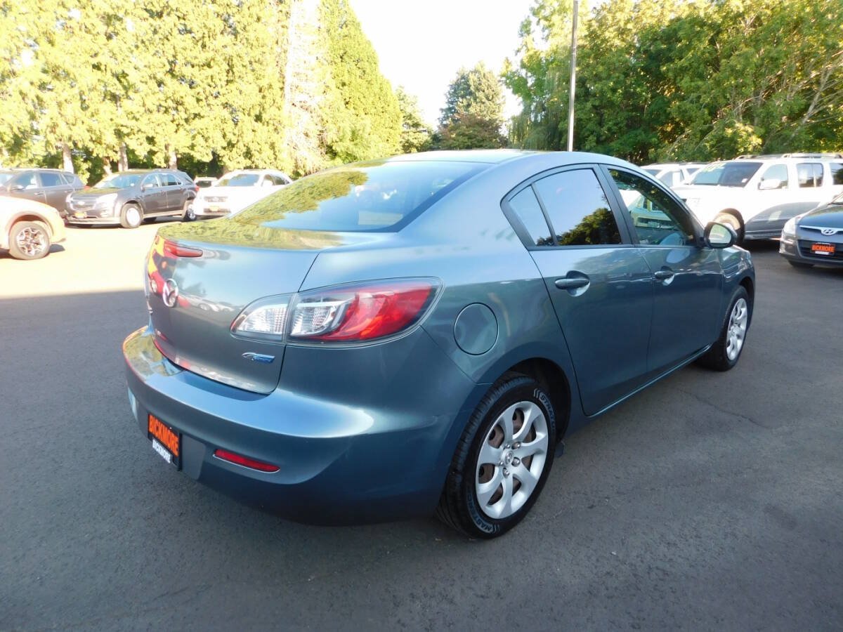 Used 2013 MAZDA MAZDA3 i Sport FWD image 2