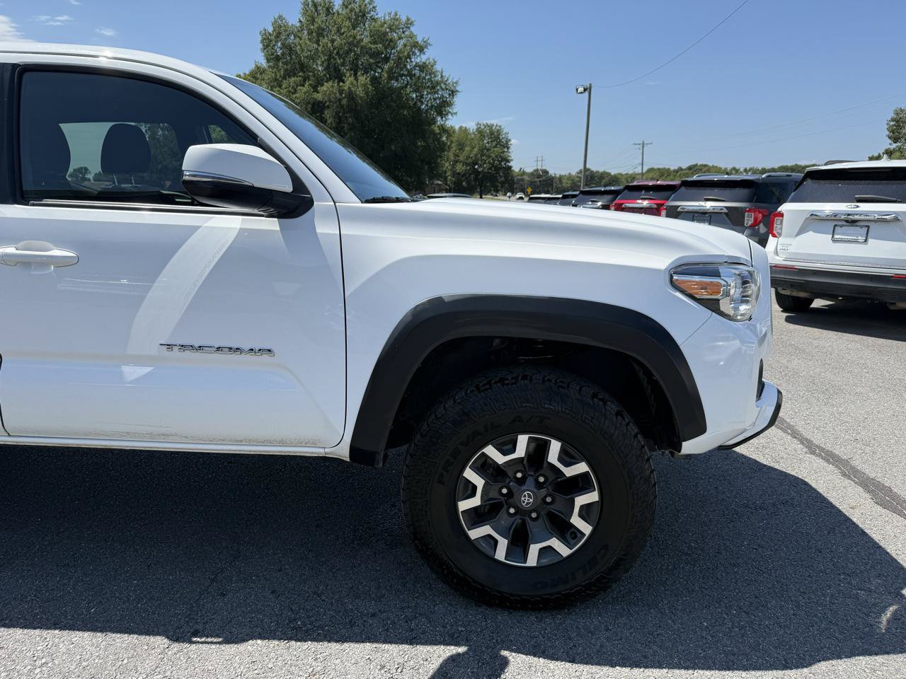 Used 2021 Toyota Tacoma TRD Off-Road RWD image 37
