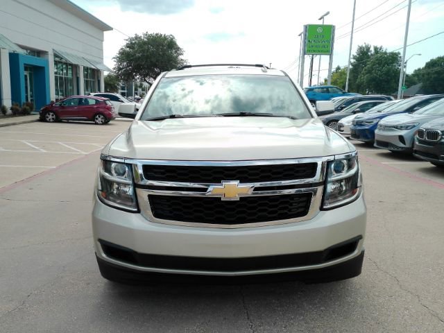 Used 2016 Chevrolet Suburban LT RWD image 2