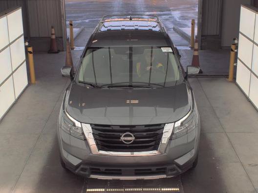 Used 2025 Nissan Pathfinder SL AWD/4WD image 2