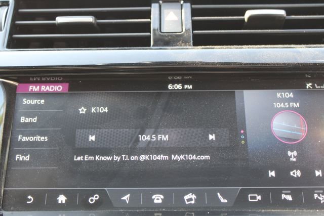 Used 2020 Land Rover Discovery HSE Luxury image 37
