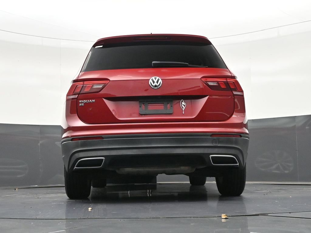 Used 2019 Volkswagen Tiguan SE w/ Panoramic Sunroof Package FWD image 26