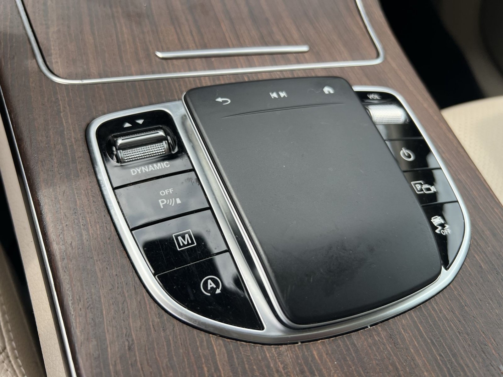 Used 2022 Mercedes-Benz GLC 300 4MATIC image 28