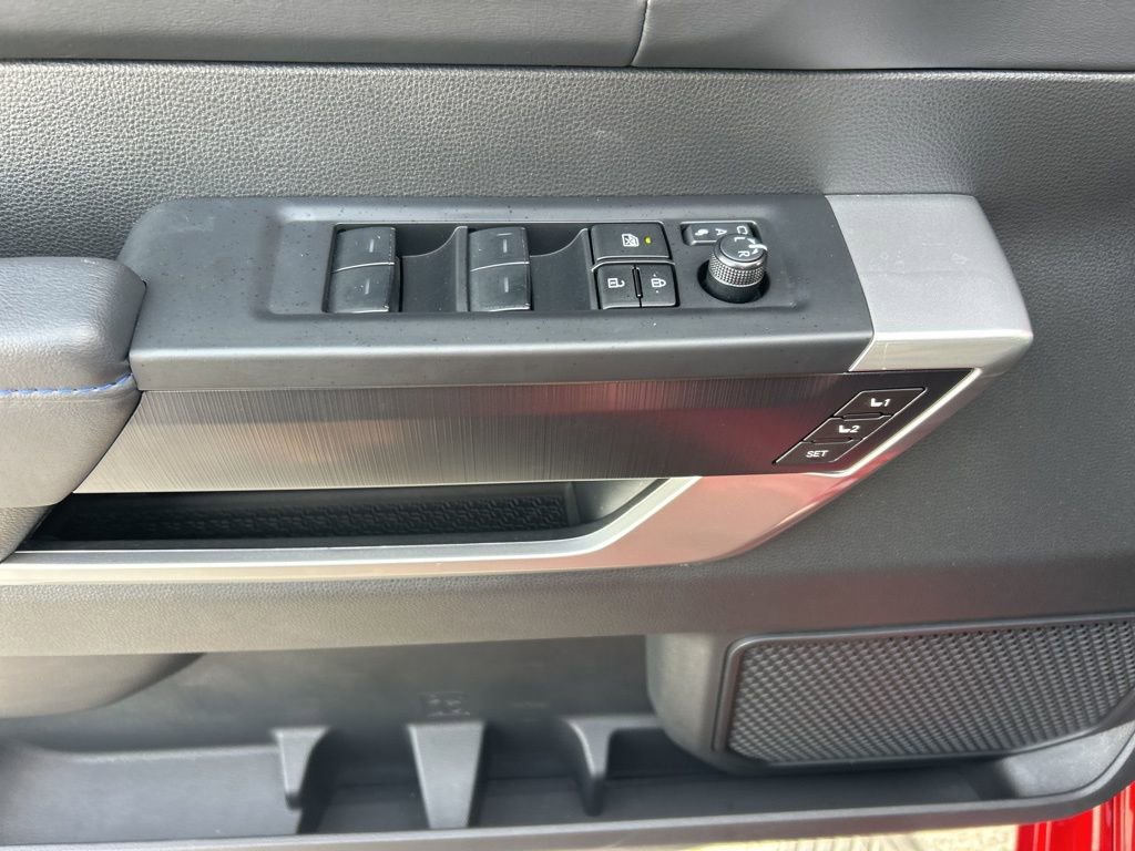Used 2024 Toyota Sequoia Platinum image 4