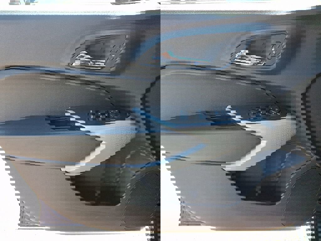 Certified 2024 Chevrolet Trax LS w/ LS Convenience Package image 14