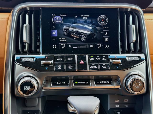 New 2026 Lexus LX 600 4WD w/ Luxury Package image 37