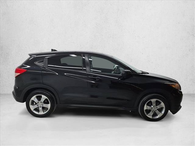 Used 2017 Honda HR-V EX image 4