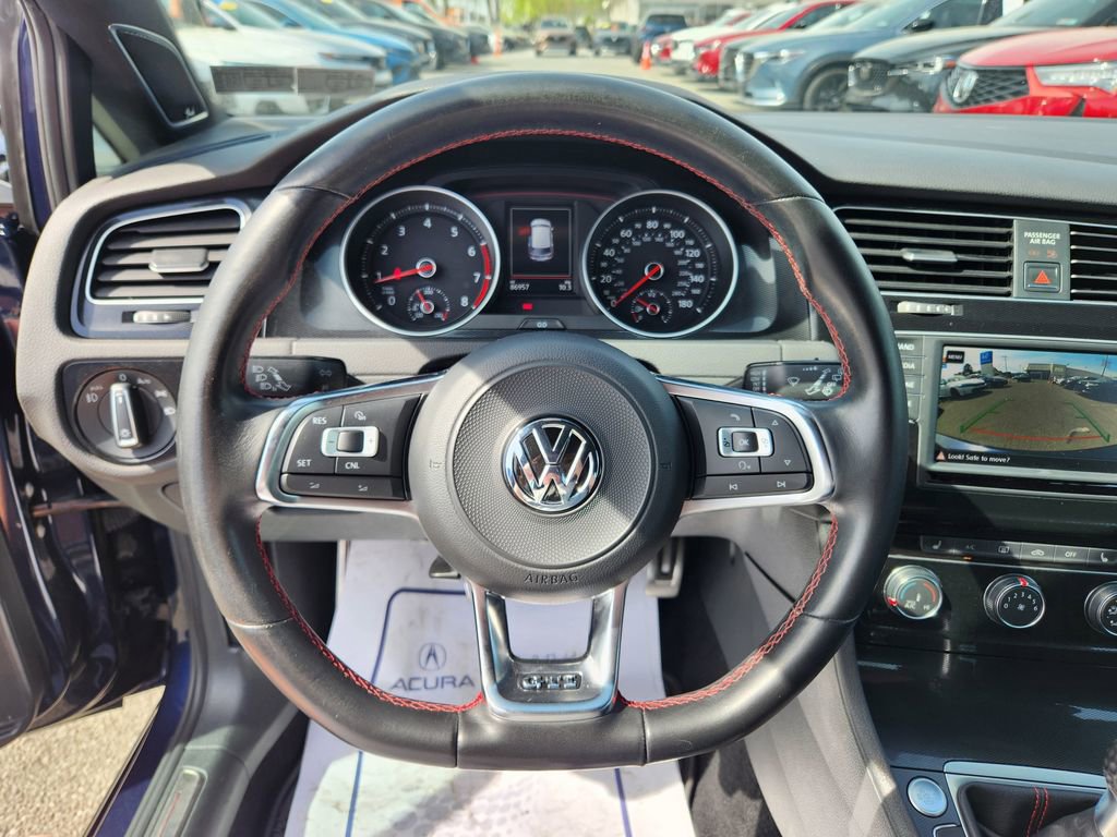 Used 2017 Volkswagen GTI SE image 18