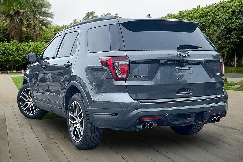 Used 2018 Ford Explorer Sport AWD/4WD image 10