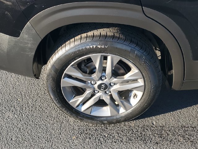 Certified 2021 Kia Seltos S AWD/4WD image 5