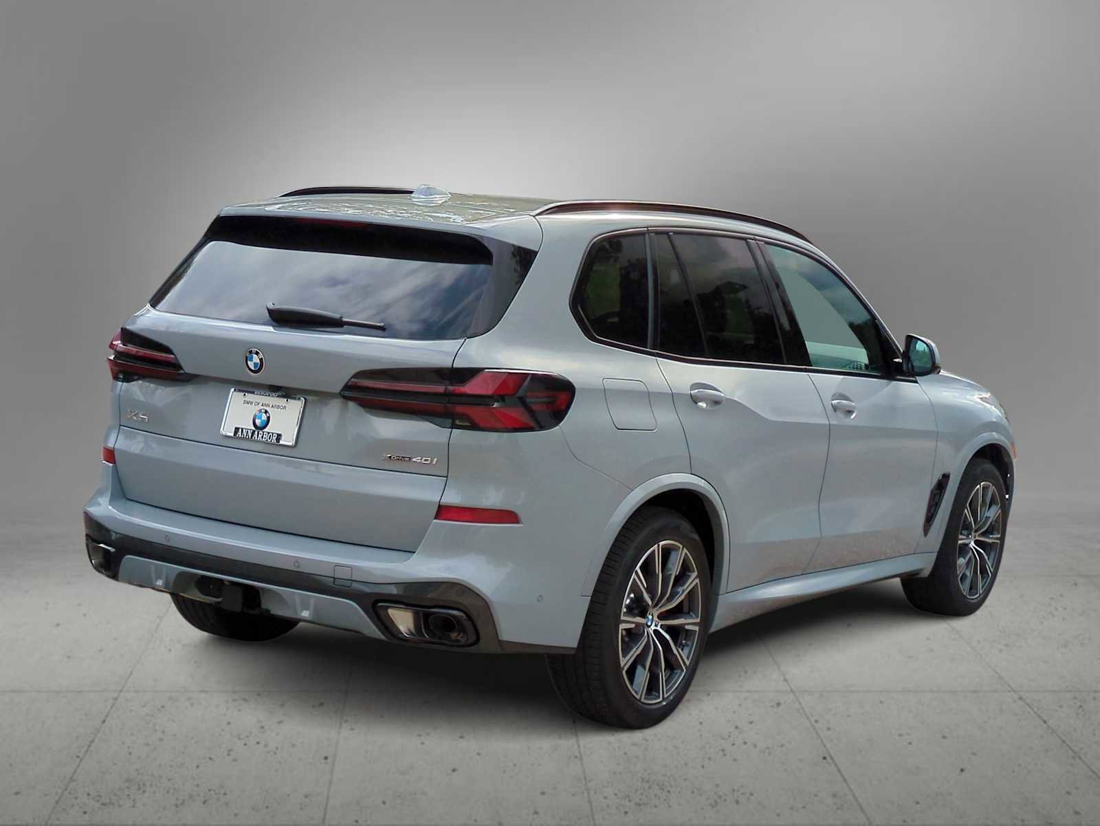 New 2026 BMW X5 xDrive40i w/ M Sport Package image 8