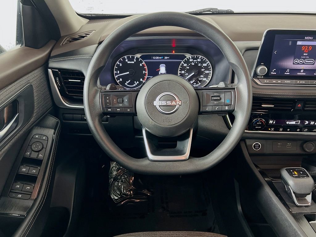 Used 2022 Nissan Rogue SV AWD/4WD image 11